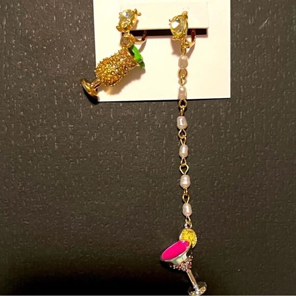 🩷 Betsey Johnson Island Cocktail Mismatched Margaritas Dangle Earrings 🩷 - Picture 4 of 8